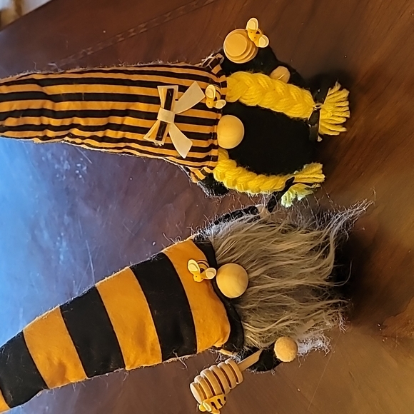 Bumble Bee Striped Gnomes - Picture 2 of 11